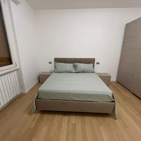 Milan San Raphael 140 Mq Apartment Segrate