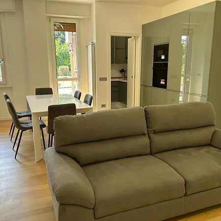Milan San Raphael 140 Mq 세그라테